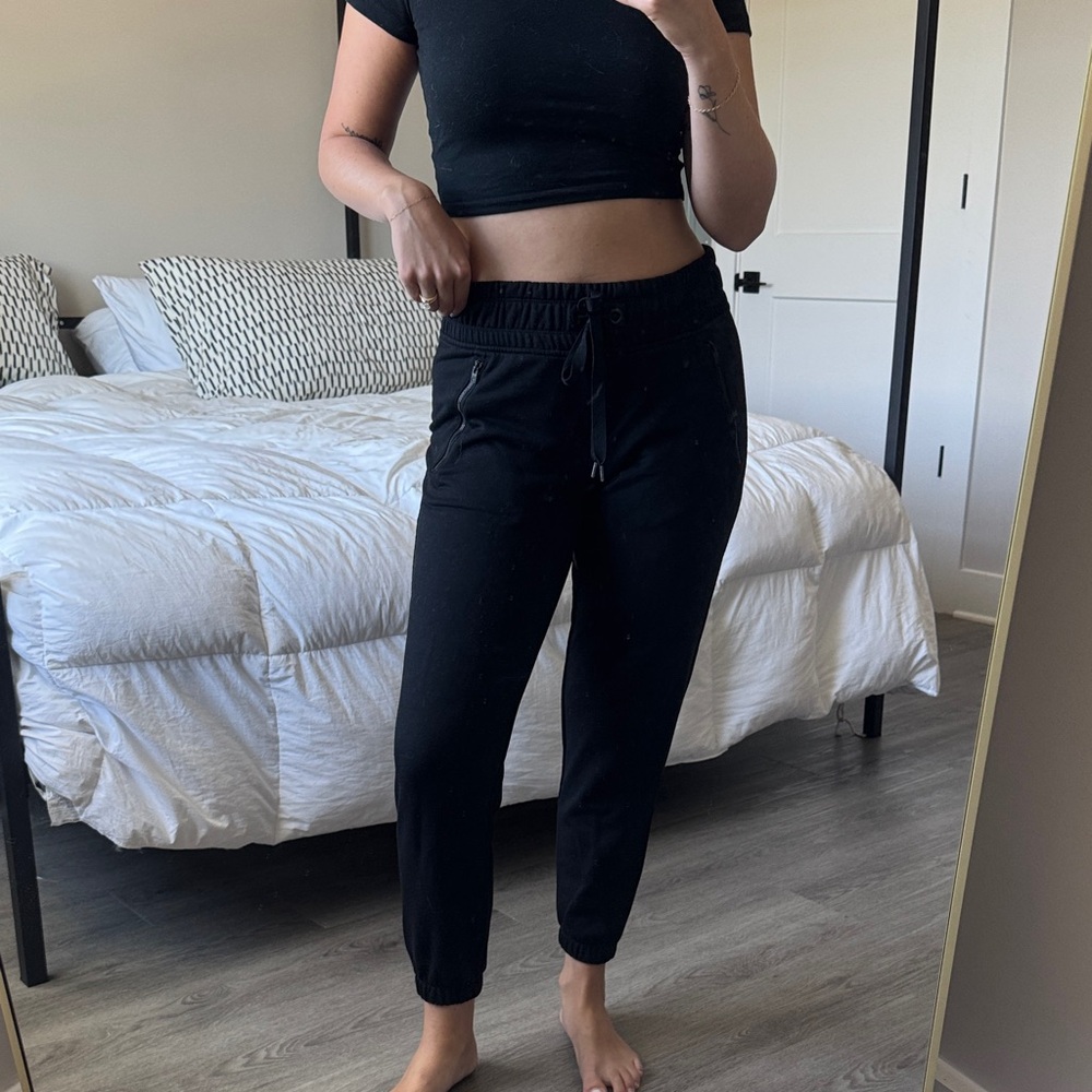 Athleta Bounce Back Jogger